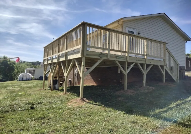 new-wood-deck-in-Conover